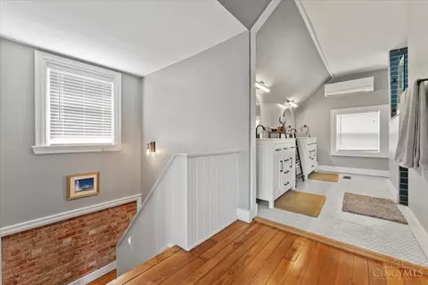 Entry Way - 1716 Mcmillan St, Cincinnati, OH 45206 photo 5 of 5
