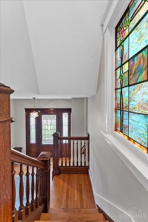Entry Way - 1716 Mcmillan St, Cincinnati, OH 45206 photo 3 of 5