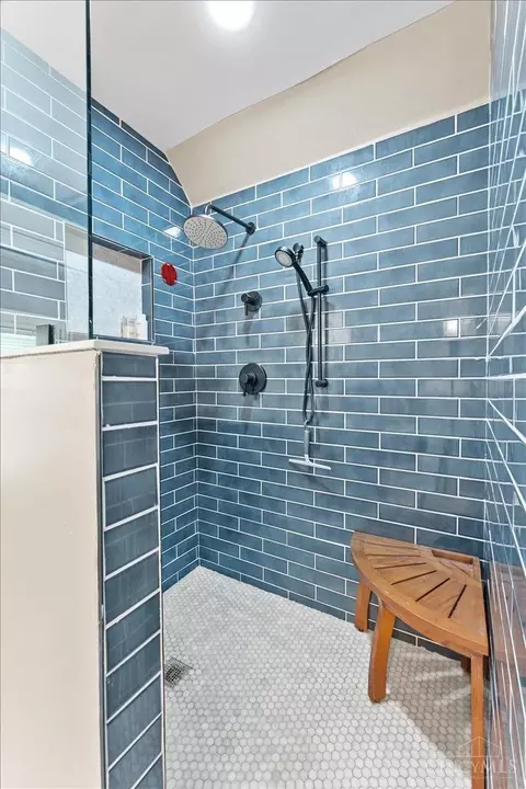Bath - 1716 Mcmillan St, Cincinnati, OH 45206 photo 6 of 6