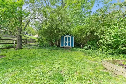 Exterior - 1716 Mcmillan St, Cincinnati, OH 45206 photo 6 of 6
