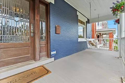 Exterior - 1716 Mcmillan St, Cincinnati, OH 45206 photo 3 of 6