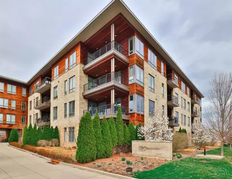 2770 Observatory Ave, Cincinnati, OH 45208