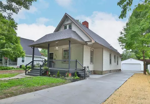 6731 Gracely Dr, Cincinnati, OH 45233