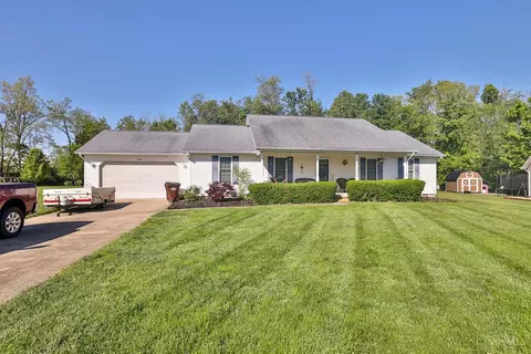 100 Douglas Cir, Georgetown, OH 45121 photo 2