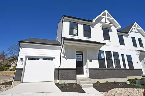 11695 Seven Gables Rd, Cincinnati, OH 45249