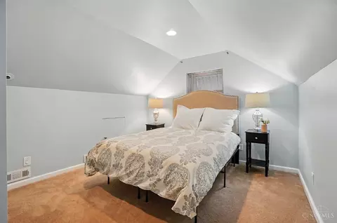 Bedroom - 8974 Eldora Dr, Cincinnati, OH 45236 photo 4 of 5