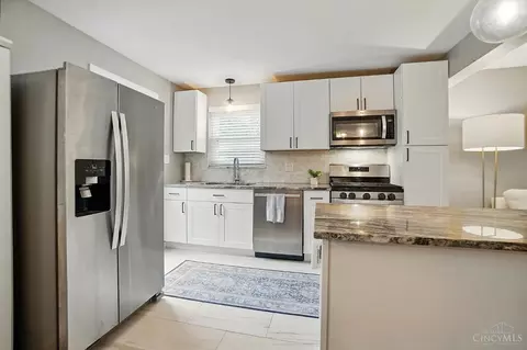 Kitchen - 8974 Eldora Dr, Cincinnati, OH 45236 photo 2 of 6