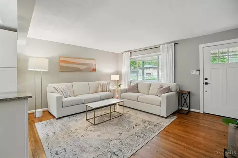 Living - 8974 Eldora Dr, Cincinnati, OH 45236 photo 1 of 2