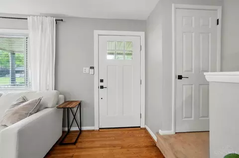 Entry Way - 8974 Eldora Dr, Cincinnati, OH 45236 photo 1 of 3