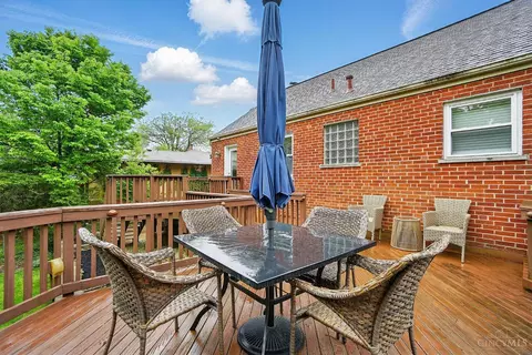 Exterior - 8974 Eldora Dr, Cincinnati, OH 45236 photo 7 of 12