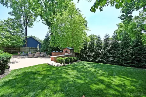 Exterior - 1233 Grace Ave, Cincinnati, OH 45208 photo 3 of 12