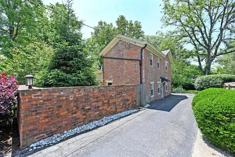 1233 Grace Ave, Cincinnati, OH 45208