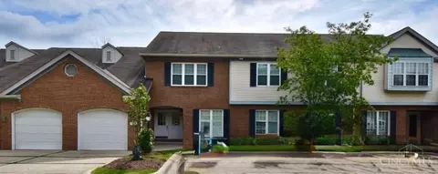 5222 Fox Ridge Dr, Cincinnati, OH 45248