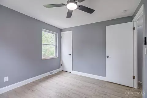 Bedroom - 1709 Centerridge Ave, Cincinnati, OH 45231 photo 4 of 6