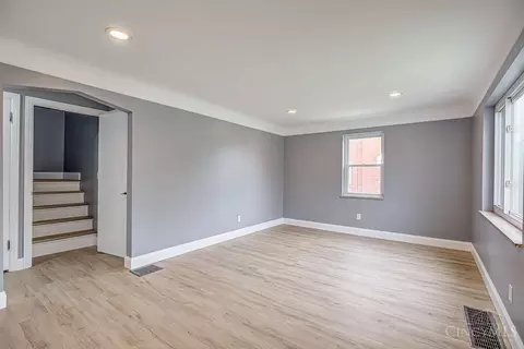 Living - 1709 Centerridge Ave, Cincinnati, OH 45231 photo 1 of 3