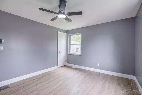 Bedroom - 1709 Centerridge Ave, Cincinnati, OH 45231 photo 2 of 6