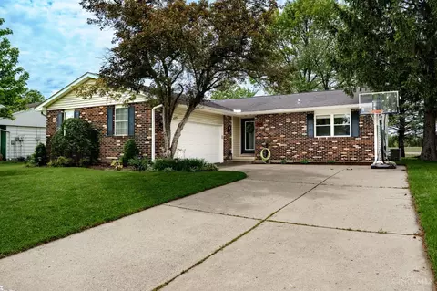909 Katherine Ave, Lebanon, OH 45036