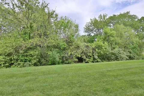 Exterior - 11555 Regency Square Ct, Cincinnati, OH 45231 photo 4 of 7