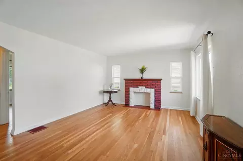5613 Eula Ave, Cincinnati, OH 45248 photo 9
