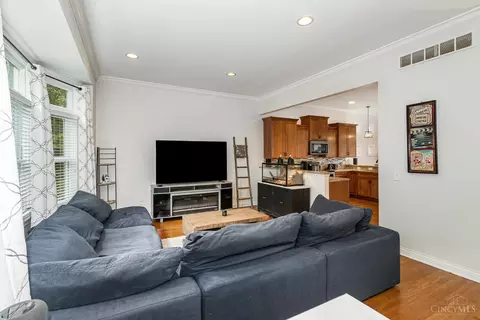 577 Delta Ave, Cincinnati, OH 45226 photo 22