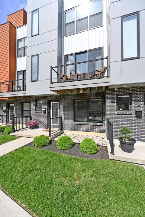 3117 Madison Rd, Cincinnati, OH 45209 photo 2