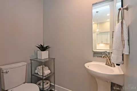 3117 Madison Rd, Cincinnati, OH 45209 photo 23