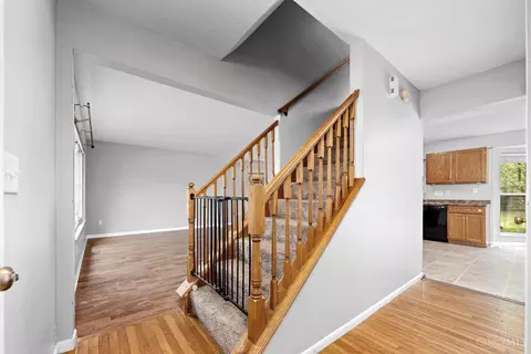 Entry Way - 768 Regent Rd, Cincinnati, OH 45245 photo 1 of 2
