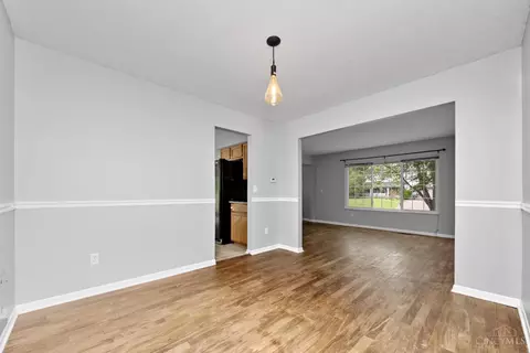 Dining - 768 Regent Rd, Cincinnati, OH 45245 photo 1 of 1