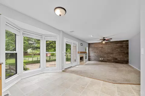 Living - 768 Regent Rd, Cincinnati, OH 45245 photo 4 of 6