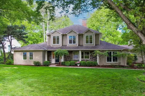 311 Poage Farm Rd, Wyoming, OH 45215