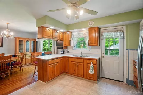 1114 Glenna Dr, Cincinnati, OH 45238 photo 16