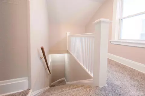 Entry Way - 1217 Purcell Ave, Cincinnati, OH 45205 photo 2 of 2