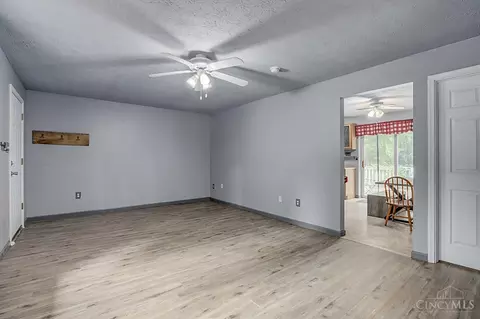 Living - 4002 Wilma Ct, Cincinnati, OH 45245 photo 3 of 3
