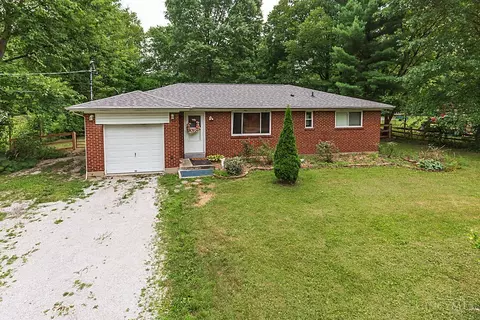 4002 Wilma Ct, Cincinnati, OH 45245