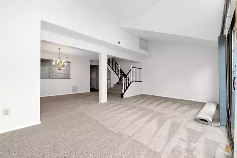 Living - 2869 Phaeton Ln, Maineville, OH 45039 photo 4 of 7