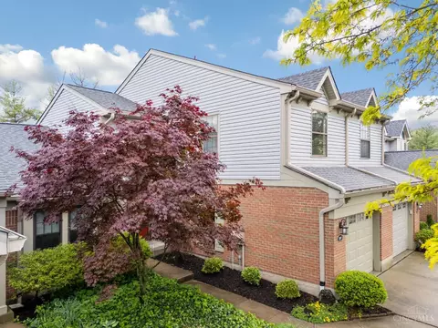 Exterior - 2869 Phaeton Ln, Maineville, OH 45039 photo 2 of 4