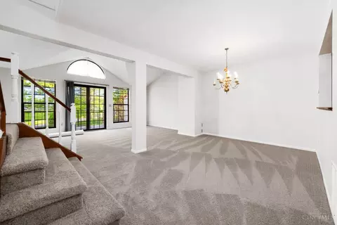 Living - 2869 Phaeton Ln, Maineville, OH 45039 photo 1 of 7