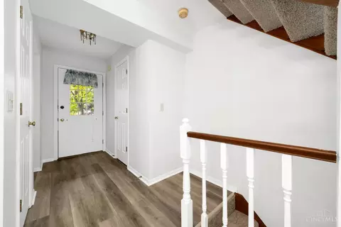 Entry Way - 2869 Phaeton Ln, Maineville, OH 45039 photo 1 of 3