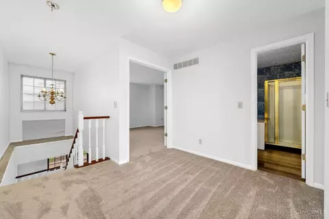 Entry Way - 2869 Phaeton Ln, Maineville, OH 45039 photo 3 of 3
