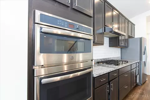 Kitchen - 669 Sandker Ln, Cincinnati, OH 45255 photo 6 of 6