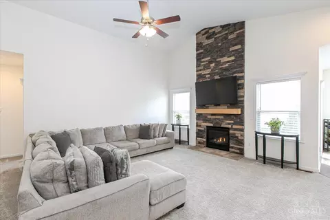 Living - 669 Sandker Ln, Cincinnati, OH 45255 photo 2 of 4