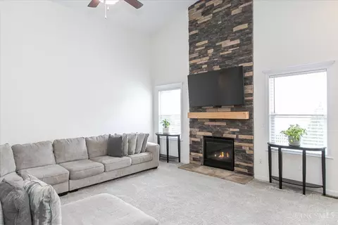 Living - 669 Sandker Ln, Cincinnati, OH 45255 photo 3 of 4