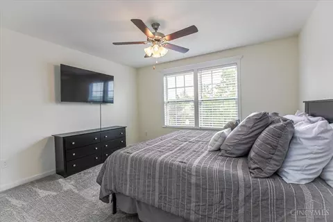 Bedroom - 669 Sandker Ln, Cincinnati, OH 45255 photo 5 of 14