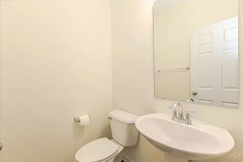 Bath - 669 Sandker Ln, Cincinnati, OH 45255 photo 1 of 6
