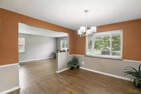 2079 Forestlake Dr, Cincinnati, OH 45244 photo 9
