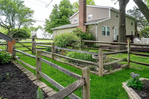 Exterior - 3983 Irwin Simpson Rd, Mason, OH 45040 photo 10 of 19