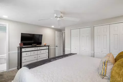 Bedroom - 3983 Irwin Simpson Rd, Mason, OH 45040 photo 3 of 9