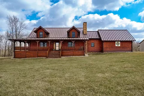 2107 Fork Rd, New Vienna, OH 45159