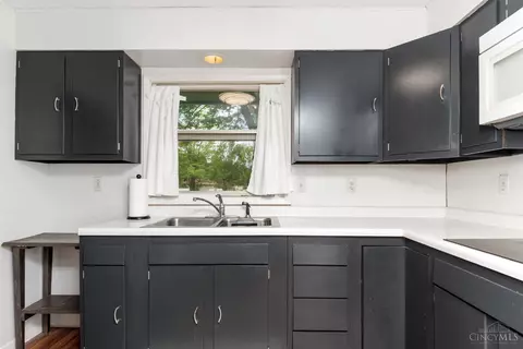 Kitchen - 44 Powers Ave, Georgetown, OH 45121 photo 1 of 2