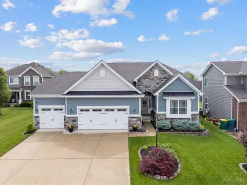 1691 Sunset Creek Ct, Sugarcreek Township, OH 45305